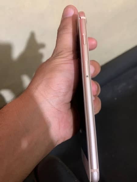 iphone 8 plus  PTA approved 64 gb 10/9 condition officially approved 3