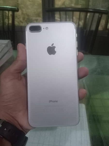 Iphone 7 plus PTA APPROVED 128 GB 1