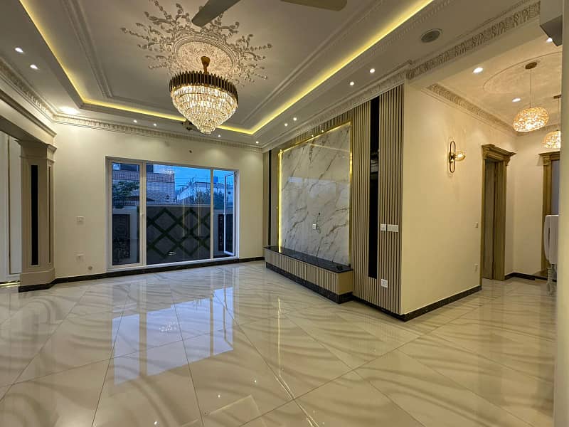 12 MARLA CORNER PALACE FOR SALE IN DHA RAHBAR 20