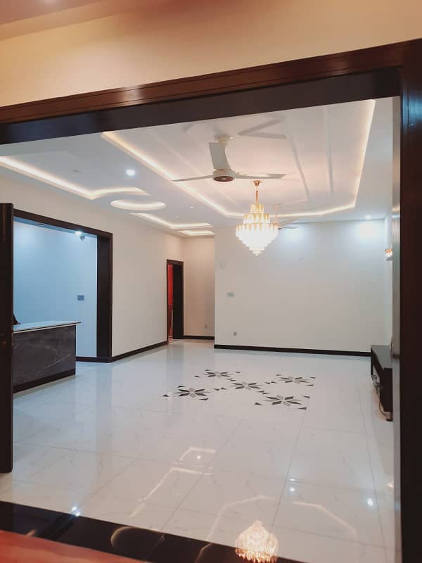 Urgent Sale 12 Marla Triple Storey New House For Sale 27