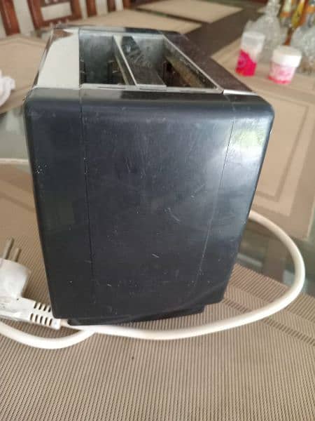 toaster bought from the UK 0