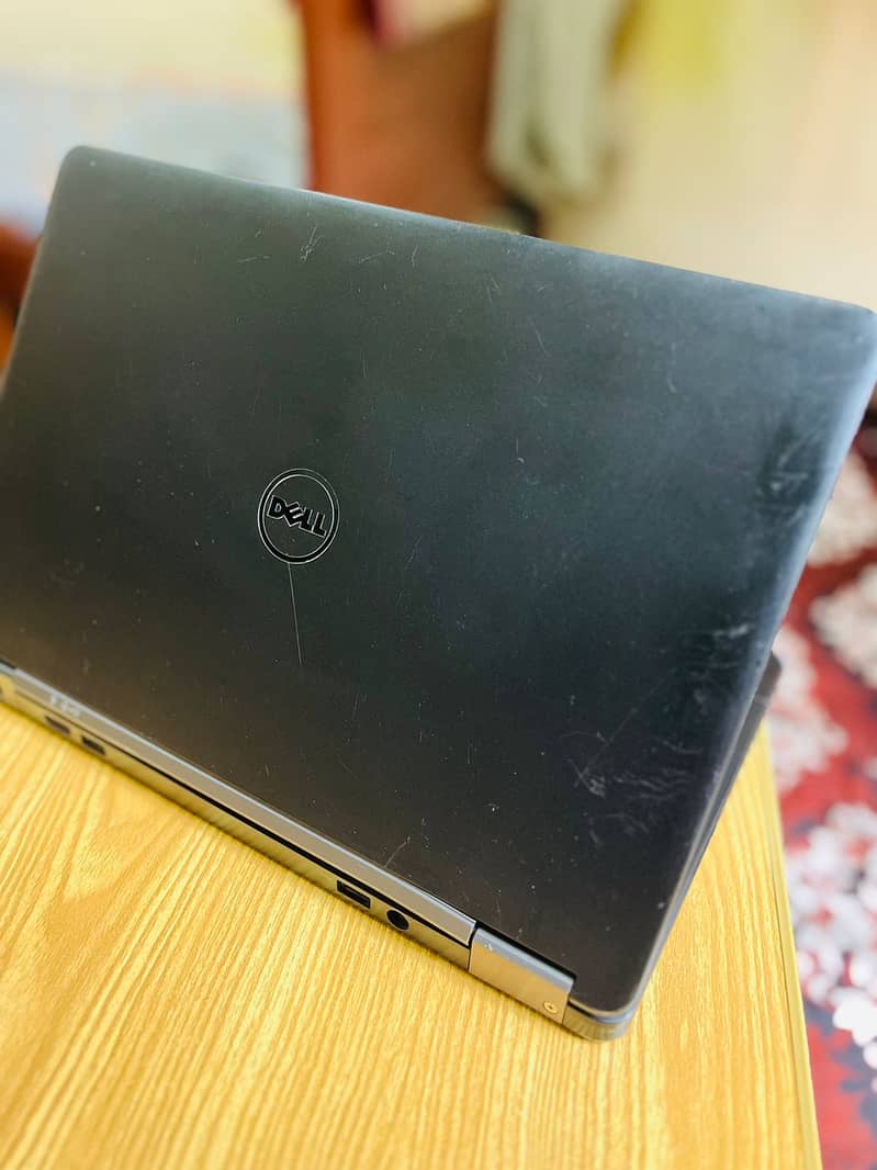 Core i7 5Gen Dell Laptop(E-7250) 1