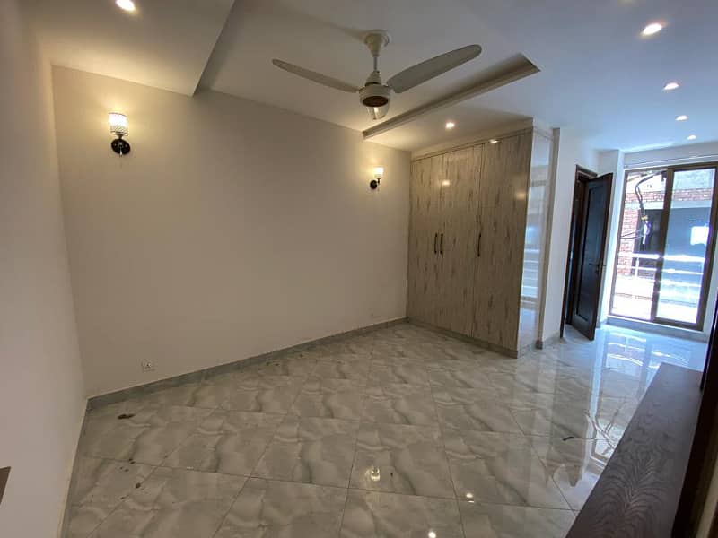 2 Bedroom Flat For Rent In Phase 8 Block Q DHA Lahore 11