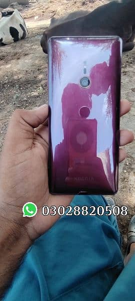 Sony Xeperia XZ3 4/64 10/8 snapdragon 845 Pubg phone And Camera Phone 2