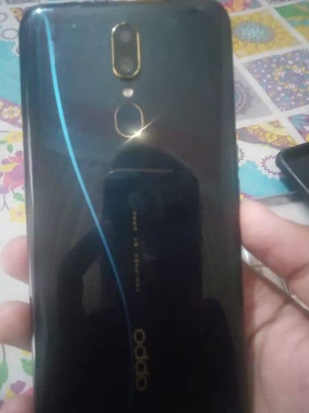 OPPO F11 1