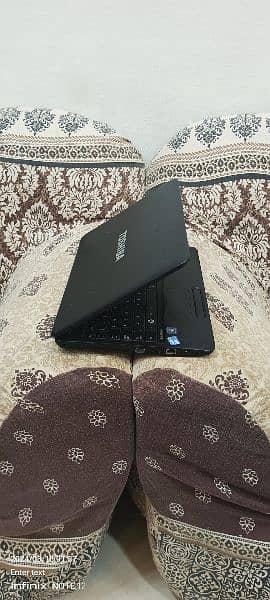 Toshiba satellite i3 4gb ram 320 gb hard 2