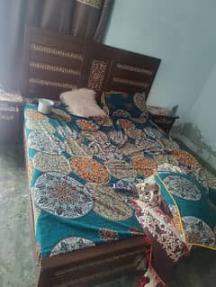 bed set with darsing table a