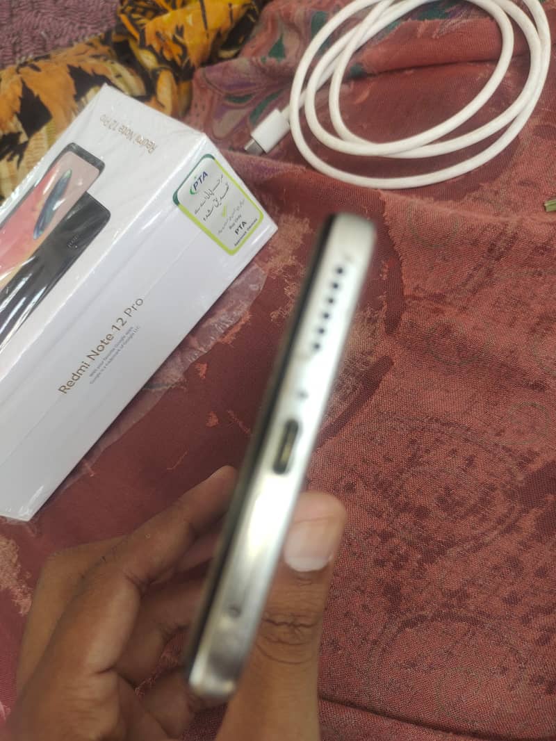 Redmi Note 12 Pro 10/10 6 months used in one hand 19