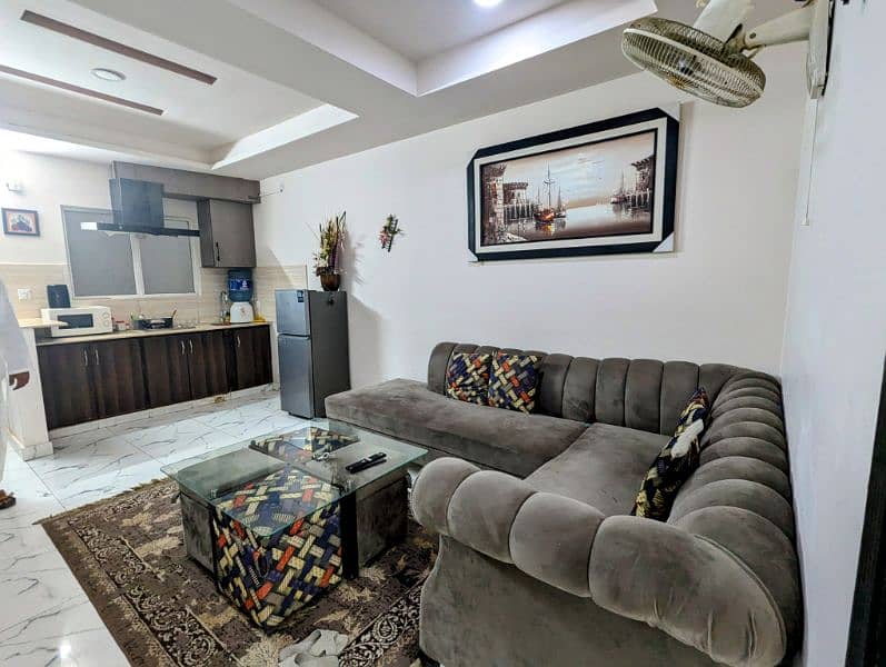 1 BHK luxury For Daily Rent, best Option 4 Families, Couples in E-11 1