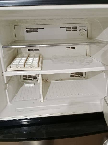 Whirlpool refrigerator 4