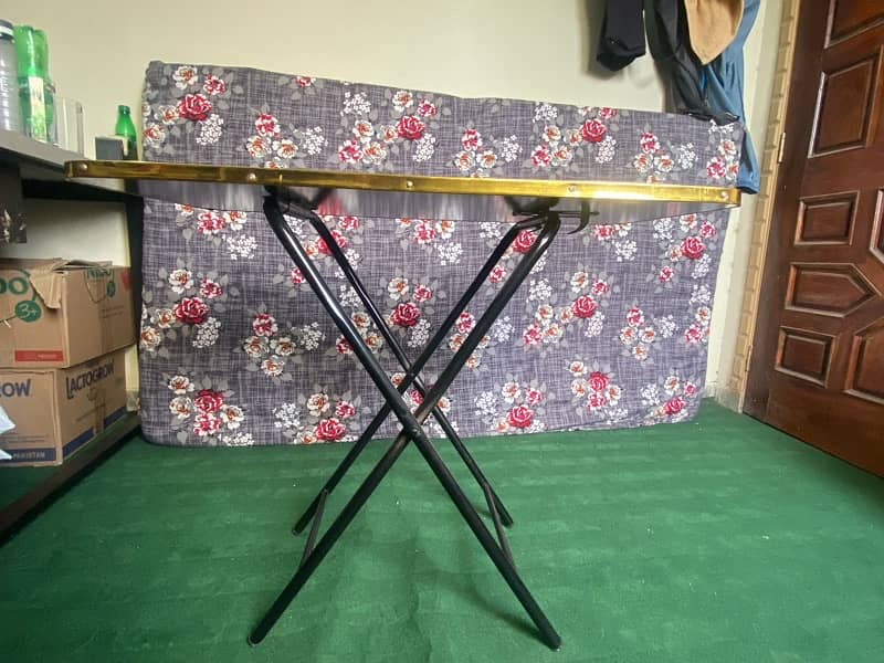 Folding Table for Food , Iron, multi purpose usages 0