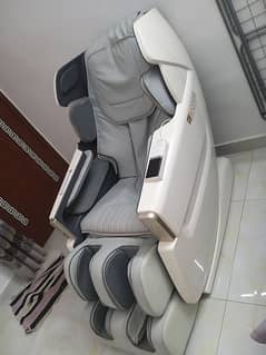 Messaging Chair/Air bags full Body massage/ heat therapy/ Gym