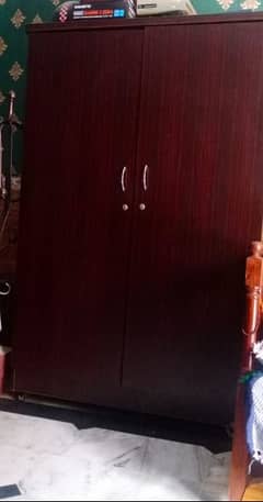 2 door cupboard with wheels for sale. . condition 10/10 0