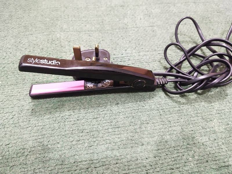 StyleStudio Straightener small 5