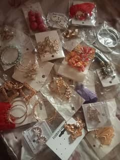 Wholesale price Mai m Mekup and Jewellery bhair ka Saman ha