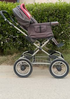 Imported pram for sale, good condition for 0 to 5 year's age