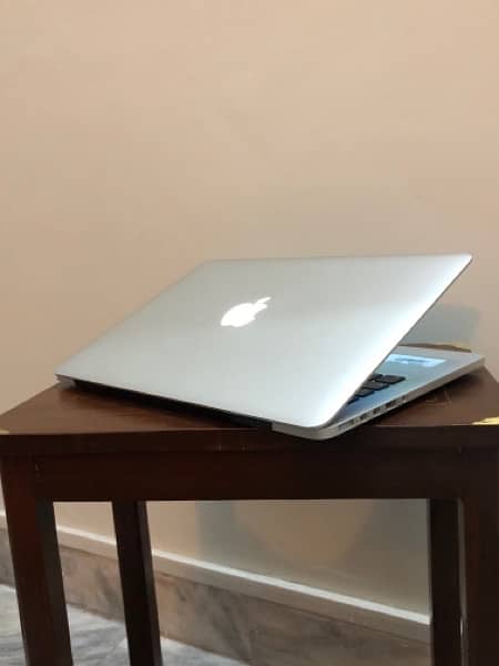 Apple Macbook Air 2015 13inch i5 8GB 128GB 6