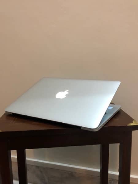 Apple Macbook Air 2015 13inch i5 8GB 128GB 7