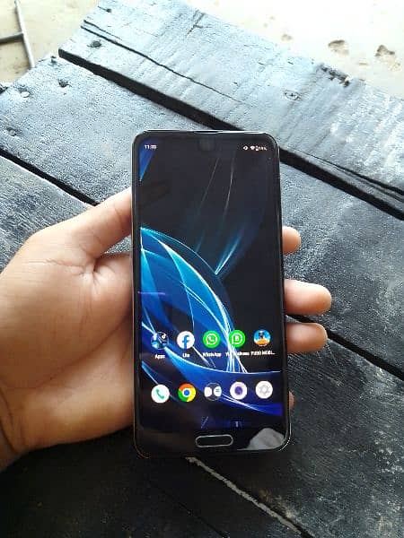 sharp aquos r2 0