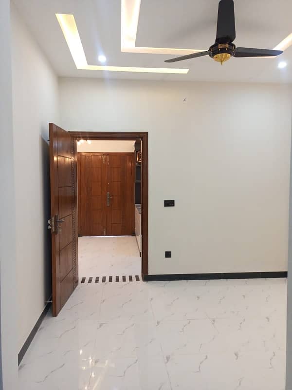 HOUSE FOR SALE MULTI B-17 ISLAMABAD 5 MARLA 6