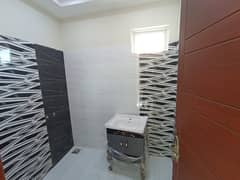 Ideal 1 Kanal House Available In Cantt, Cantt 0