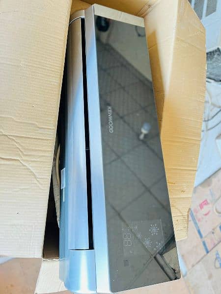 KENWOOD 1.5 T0N split Ac Brand new 0