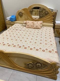 King size bed with mattress & dressing