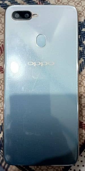 Oppo F9 Pro (6/128GB) 1