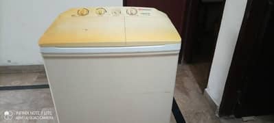 Washing Machine & Dryer 0