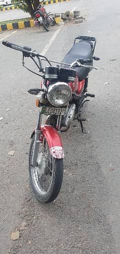 Suzuki GS 150 Red Color 0