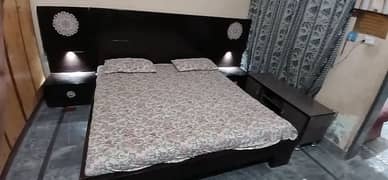 king size bed sied table lamp and table for sale without mattress