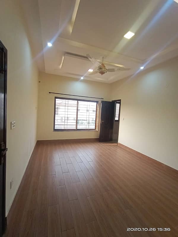 1 Kanal Double Unit With 2 Servant Quarter Full House Available For Rent in DHA Phase 1 Block A 10