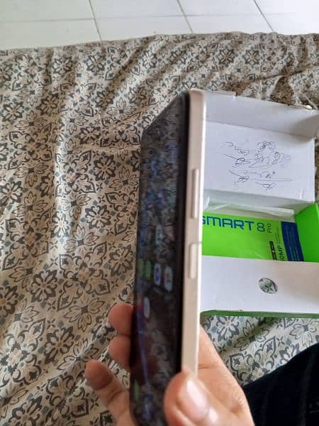 Infinix smart 8 pro 3