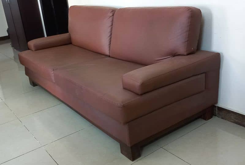 03 SEATER SOFA 1