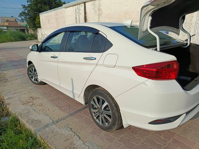 Honda City Aspire 2023 1.5 Aspire Manual. . . . Total Guaranteed Genuine 4