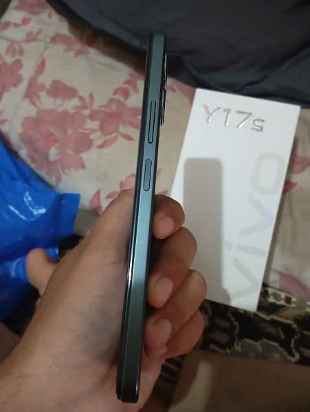 vivo Y17 S , 4/128gb, full box, 10 month warranty, urgent sale 4