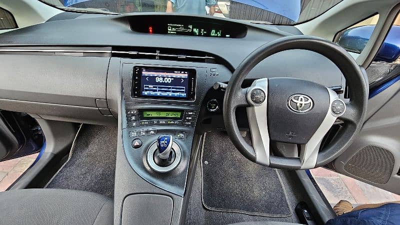 Toyota Prius 2010 9