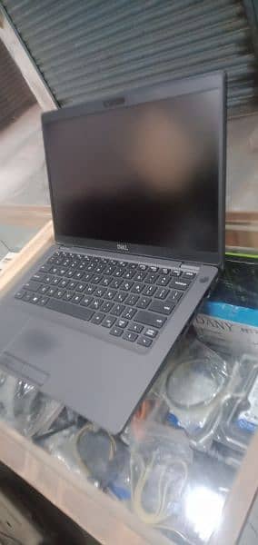 Dell 5400 core i5 8th gen laptop 1