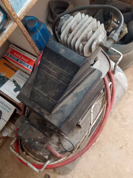 Compressor good condition for sale 1