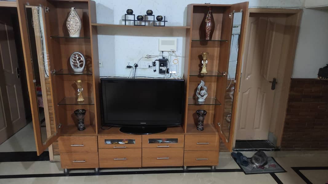 TV unit / Trolley / Cabinet 1