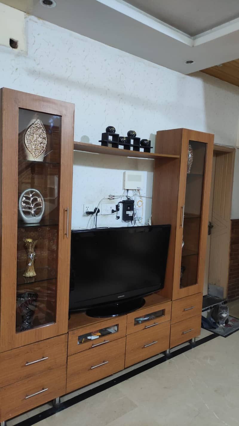 TV unit / Trolley / Cabinet 2