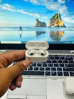 Apple airpods 3rd gen 0