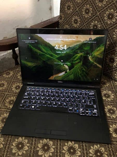 Dell Latitude 7390 1