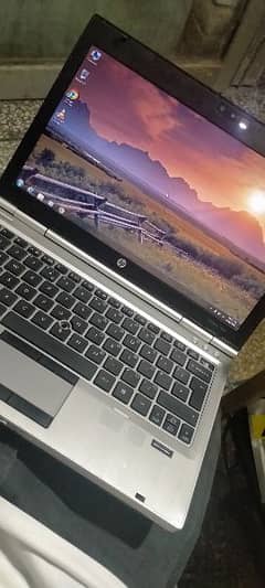 hp elite book 2560p 256gb ssd 8 ram core I5