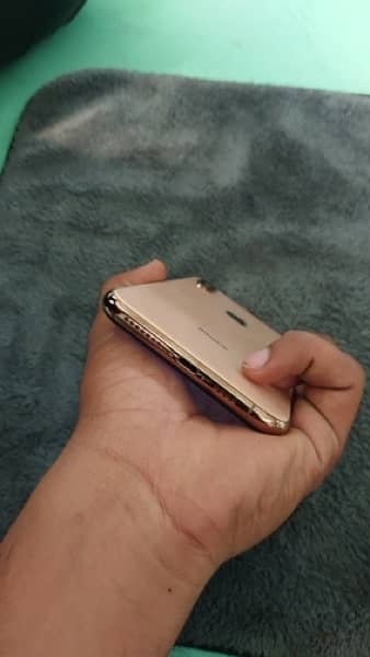 iPhone Xs max 9