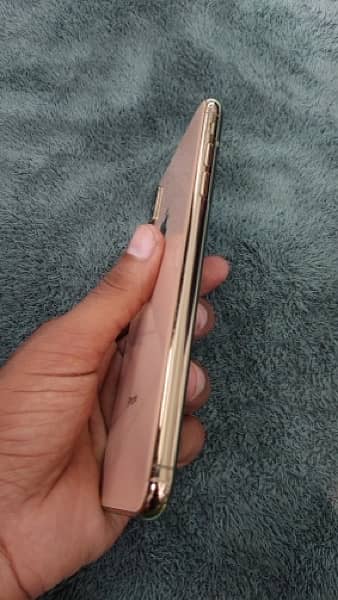 iPhone Xs max 10