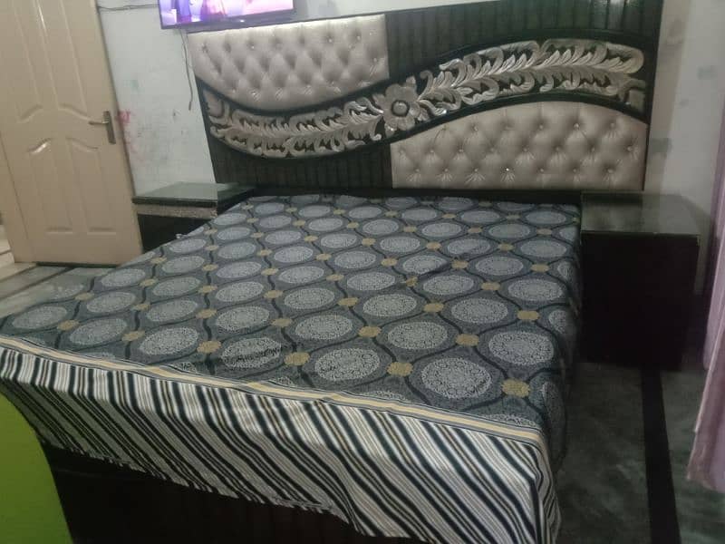 wooden high gloose very heavy bed set 03008125456 1