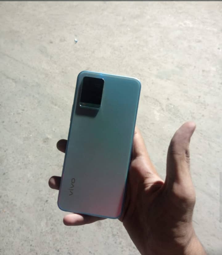 vivo Y33s 7