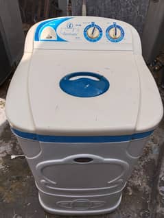 INDUS Washing machine (original condition)