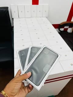 Google Pixel 4xl Google Pixel 4 & google pixel 5  10/10 Stock 0